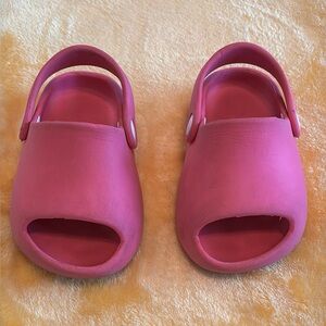 Kids Pink Clogs